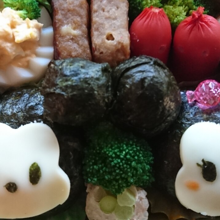 お弁当に ミッキーとミニーおにぎり レシピ 作り方 By とぐち 楽天レシピ お弁当に ミッキーとミニーおにぎり レシピ 作り方 By とぐち 楽天レシピ
